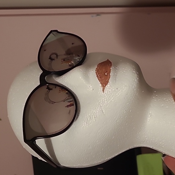 Accessories - Cat Eye Sunglasses 😎 ✨️